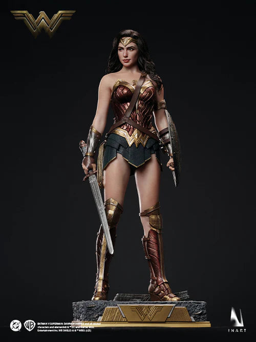 BvS Wonder Woman 1/6 Collectible Figure
